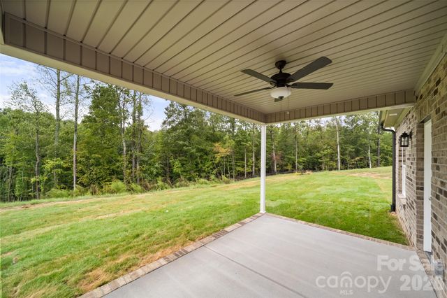 261 Avian Lane, Winston Salem, NC 27127