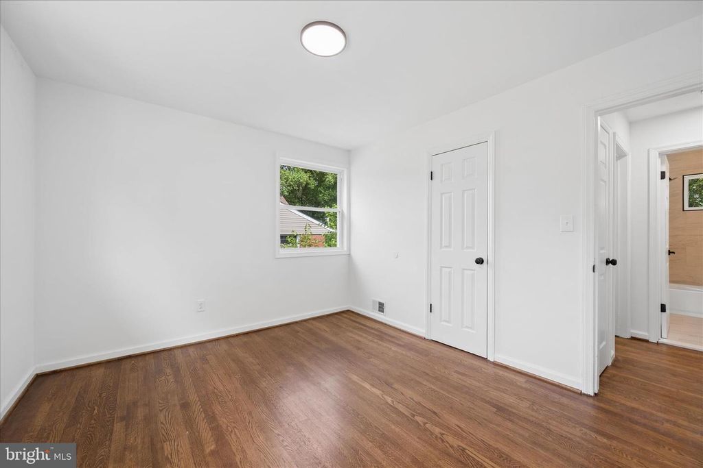 Image 22 of property listing at 8517 OGLETHORPE ST, New Carrollton, MD 20784