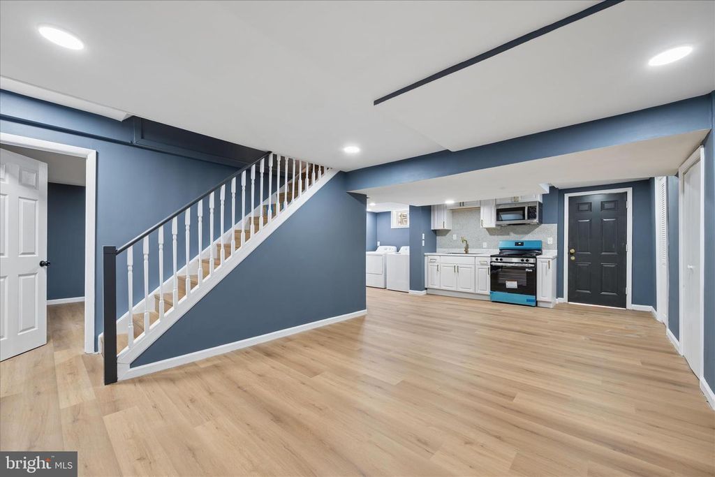 Image 40 of property listing at 8517 OGLETHORPE ST, New Carrollton, MD 20784