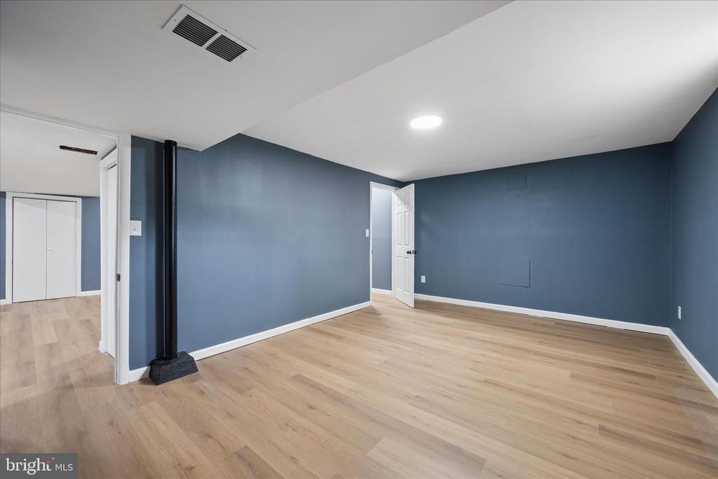 Image 46 of property listing at 8517 OGLETHORPE ST, New Carrollton, MD 20784