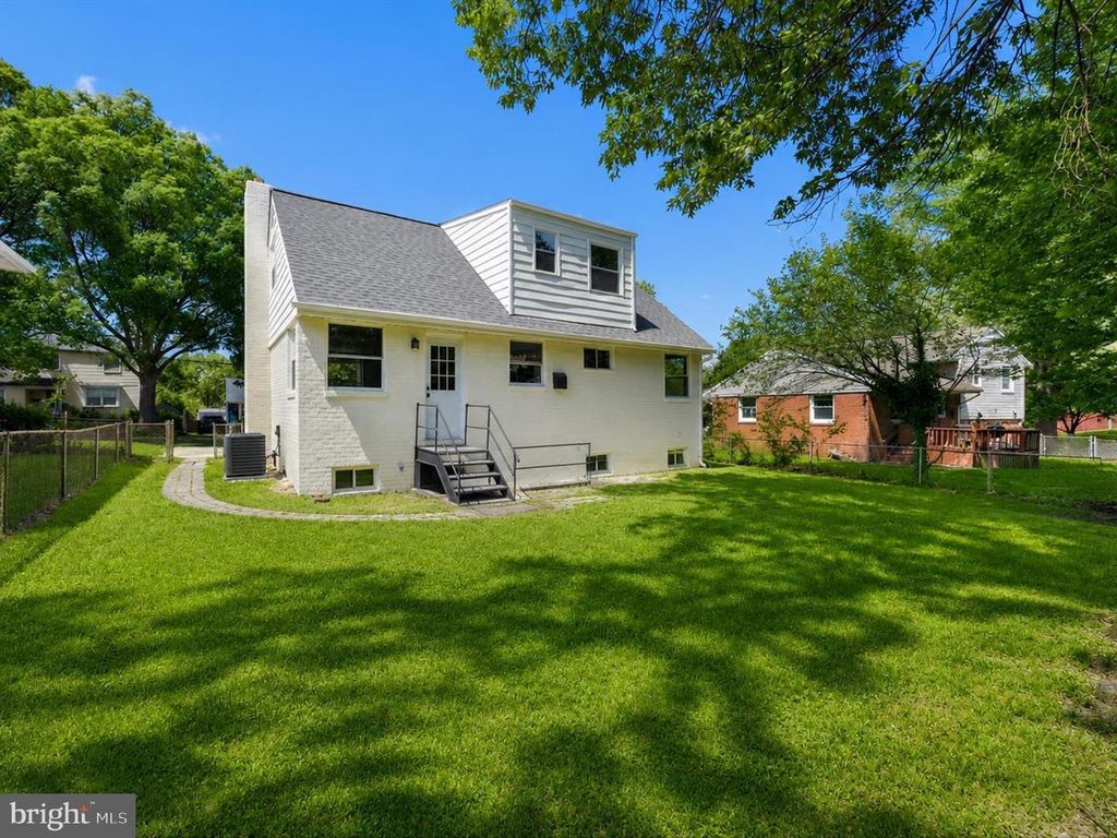 Image 55 of property listing at 8517 OGLETHORPE ST, New Carrollton, MD 20784