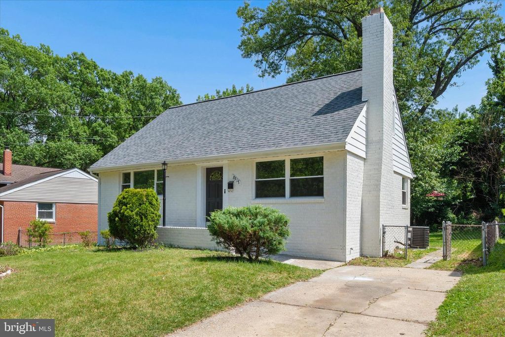 Image 57 of property listing at 8517 OGLETHORPE ST, New Carrollton, MD 20784