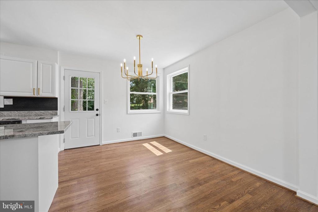 Image 9 of property listing at 8517 OGLETHORPE ST, New Carrollton, MD 20784