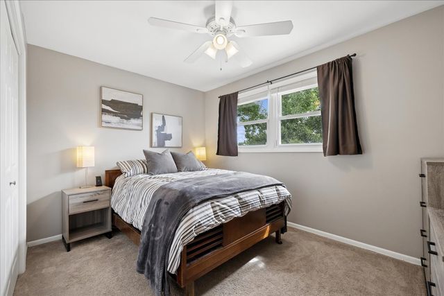 15954 Ozark Avenue, Tinley Park, IL 60477