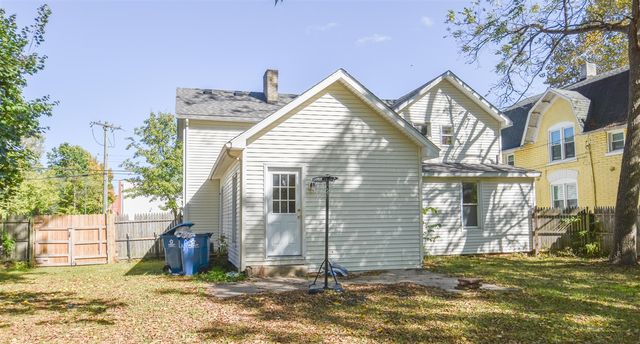 67 W Washington Street, Coldwater, MI 49036