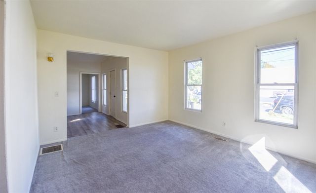 67 W Washington Street, Coldwater, MI 49036