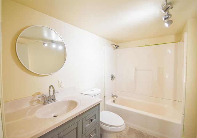 67 W Washington Street, Coldwater, MI 49036