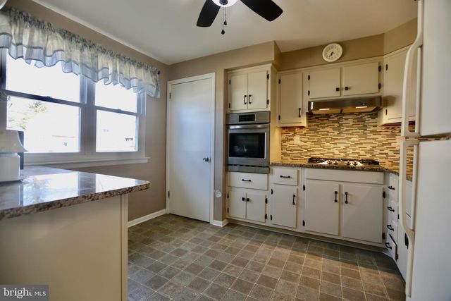 242 TILFORD RD, Somerdale, NJ 08083