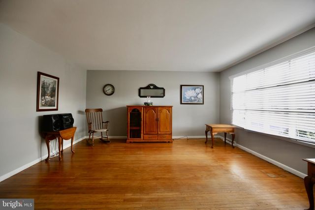 242 TILFORD RD, Somerdale, NJ 08083