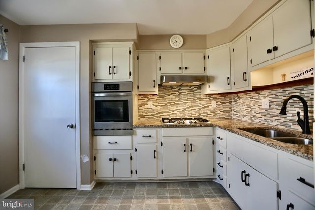 242 TILFORD RD, Somerdale, NJ 08083