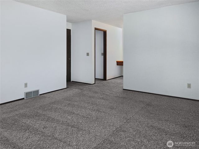 2283 Darvic Place, Oak Harbor, WA 98277