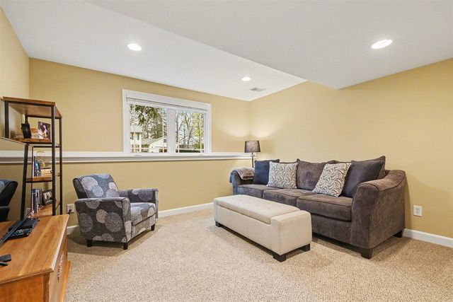 1899 Cedar Tree Drive, Jenison, MI 49428