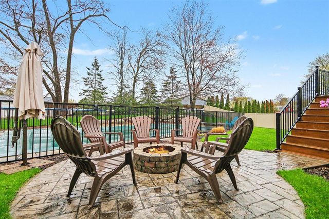 1899 Cedar Tree Drive, Jenison, MI 49428