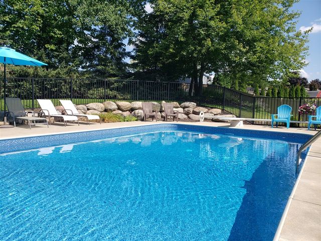1899 Cedar Tree Drive, Jenison, MI 49428