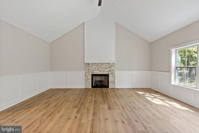 COMSTOCK DR, Shepherdstown, WV 25443