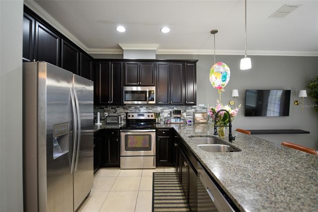 880 TARAMUNDI DRIVE, Oviedo, FL 32765