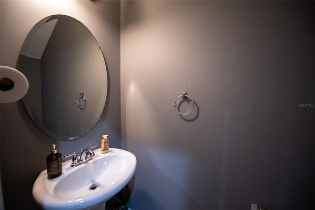 880 TARAMUNDI DRIVE, Oviedo, FL 32765