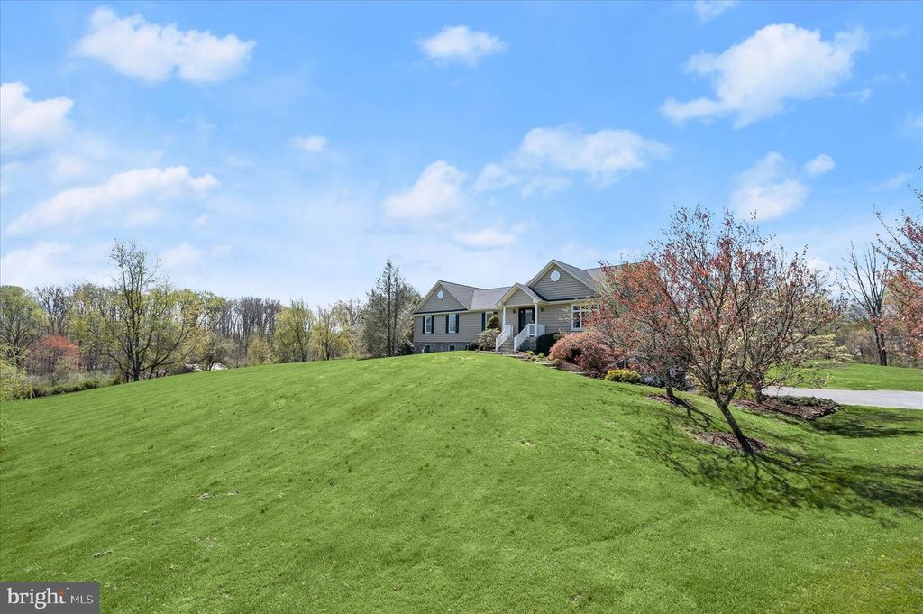 Image 92 of property listing at 14289 OLD FREDERICK RD, Cooksville, MD 21723