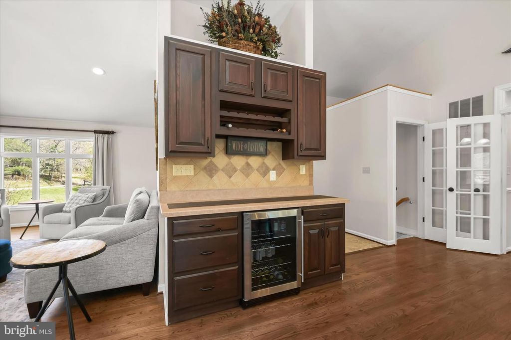 Image 22 of property listing at 14289 OLD FREDERICK RD, Cooksville, MD 21723