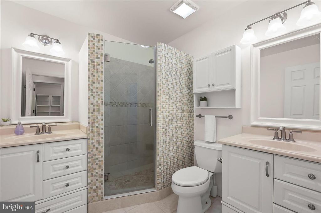 Image 36 of property listing at 14289 OLD FREDERICK RD, Cooksville, MD 21723