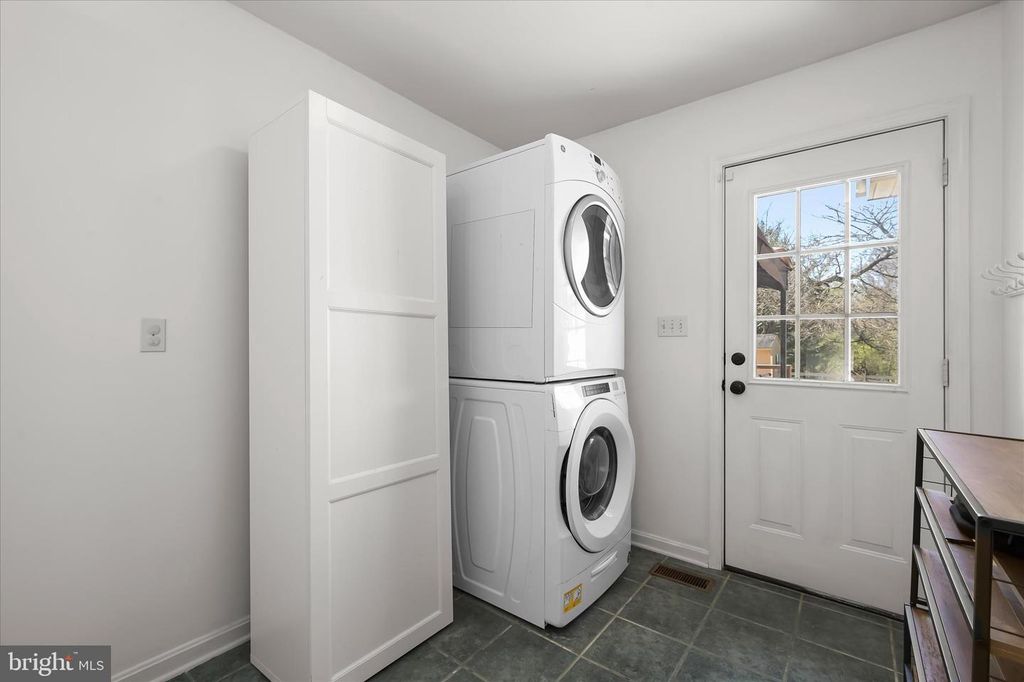 Image 37 of property listing at 14289 OLD FREDERICK RD, Cooksville, MD 21723