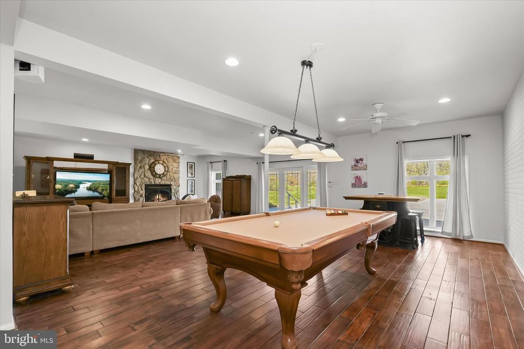 Image 43 of property listing at 14289 OLD FREDERICK RD, Cooksville, MD 21723