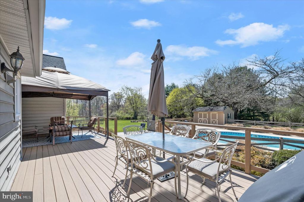 Image 64 of property listing at 14289 OLD FREDERICK RD, Cooksville, MD 21723