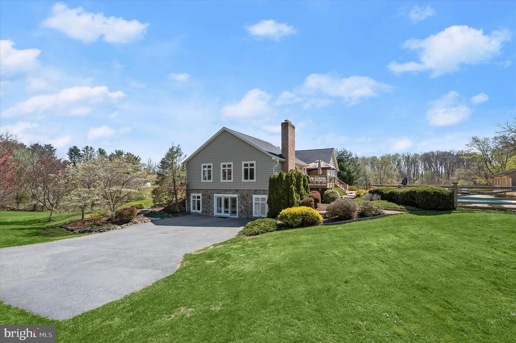 Image 83 of property listing at 14289 OLD FREDERICK RD, Cooksville, MD 21723