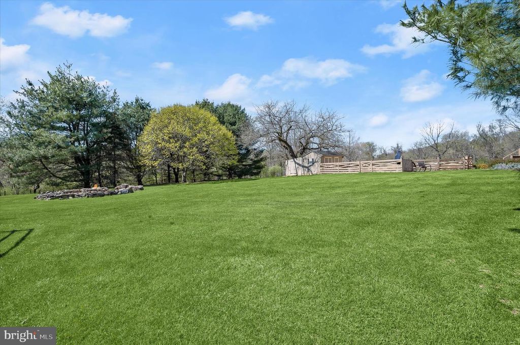 Image 86 of property listing at 14289 OLD FREDERICK RD, Cooksville, MD 21723