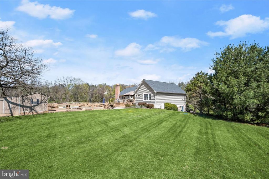 Image 90 of property listing at 14289 OLD FREDERICK RD, Cooksville, MD 21723