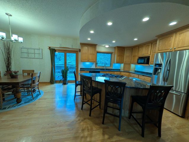 419 Brandywine Drive, Burnsville, MN 55337