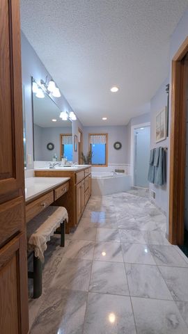 419 Brandywine Drive, Burnsville, MN 55337