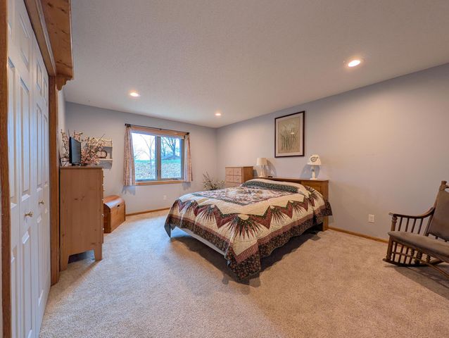 419 Brandywine Drive, Burnsville, MN 55337