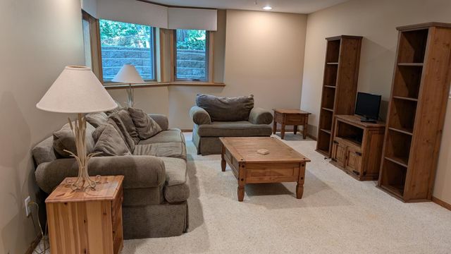 419 Brandywine Drive, Burnsville, MN 55337