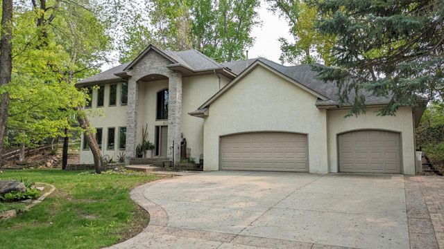 419 Brandywine Drive, Burnsville, MN 55337