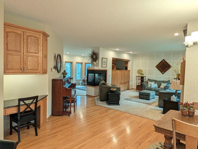 419 Brandywine Drive, Burnsville, MN 55337
