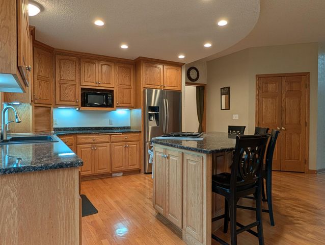 419 Brandywine Drive, Burnsville, MN 55337