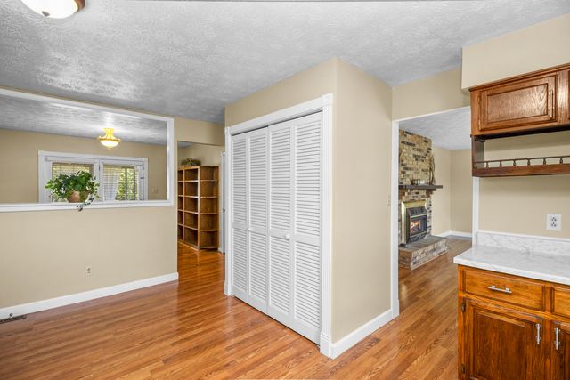 2015 Old Whitley Road, London, KY 40744