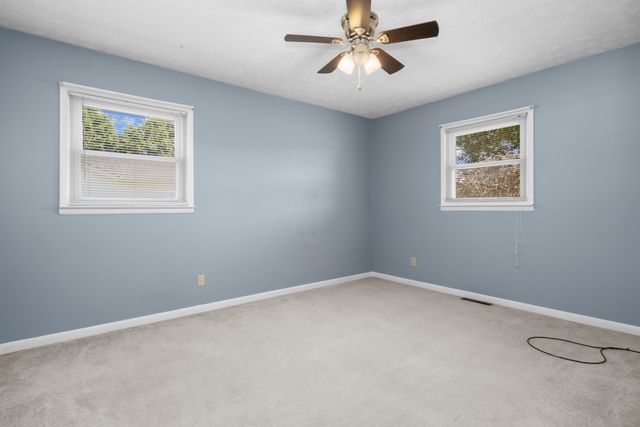 2015 Old Whitley Road, London, KY 40744
