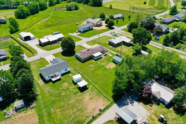 2015 Old Whitley Road, London, KY 40744