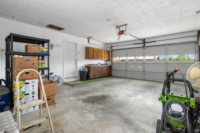 2015 Old Whitley Road, London, KY 40744