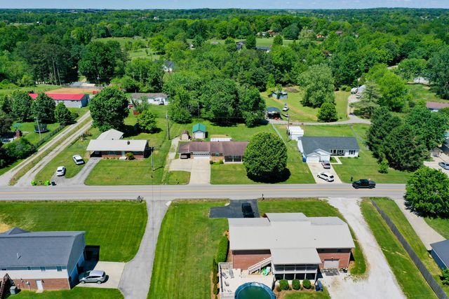 2015 Old Whitley Road, London, KY 40744