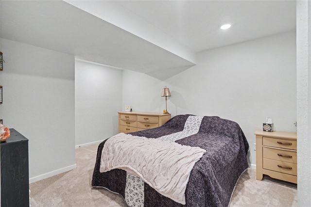 200 SE Westgate Drive, Waukee, IA 50263
