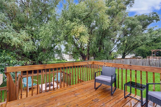 200 SE Westgate Drive, Waukee, IA 50263