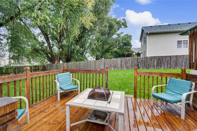 200 SE Westgate Drive, Waukee, IA 50263