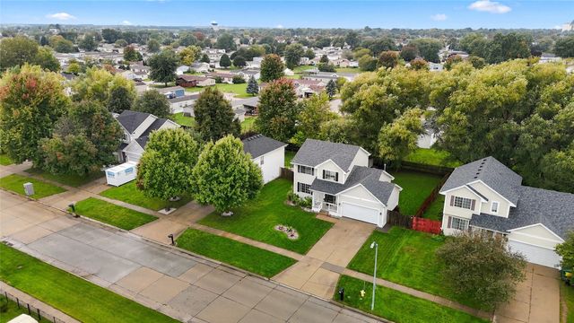 200 SE Westgate Drive, Waukee, IA 50263