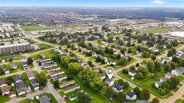 200 SE Westgate Drive, Waukee, IA 50263