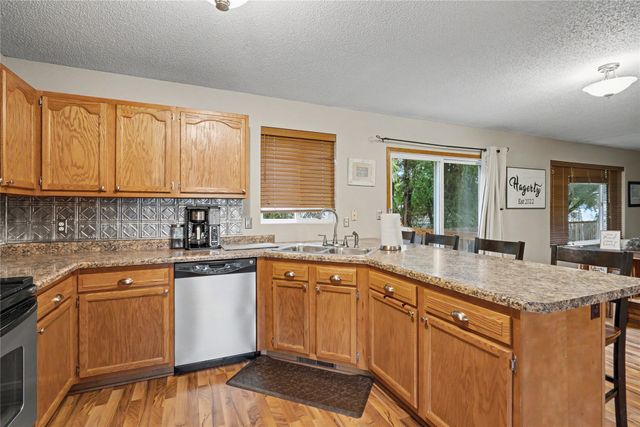 200 SE Westgate Drive, Waukee, IA 50263