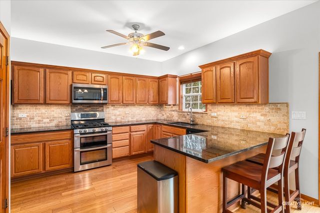 504 Buckthorne Court, Yorkville, IL 60560