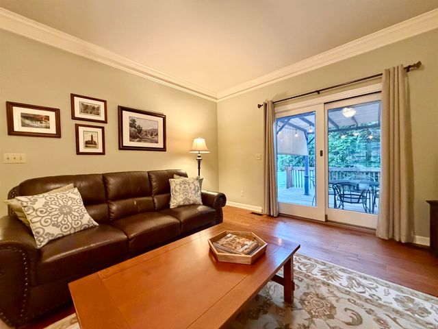 3199 Brookfield Drive, Newburgh, IN 47630